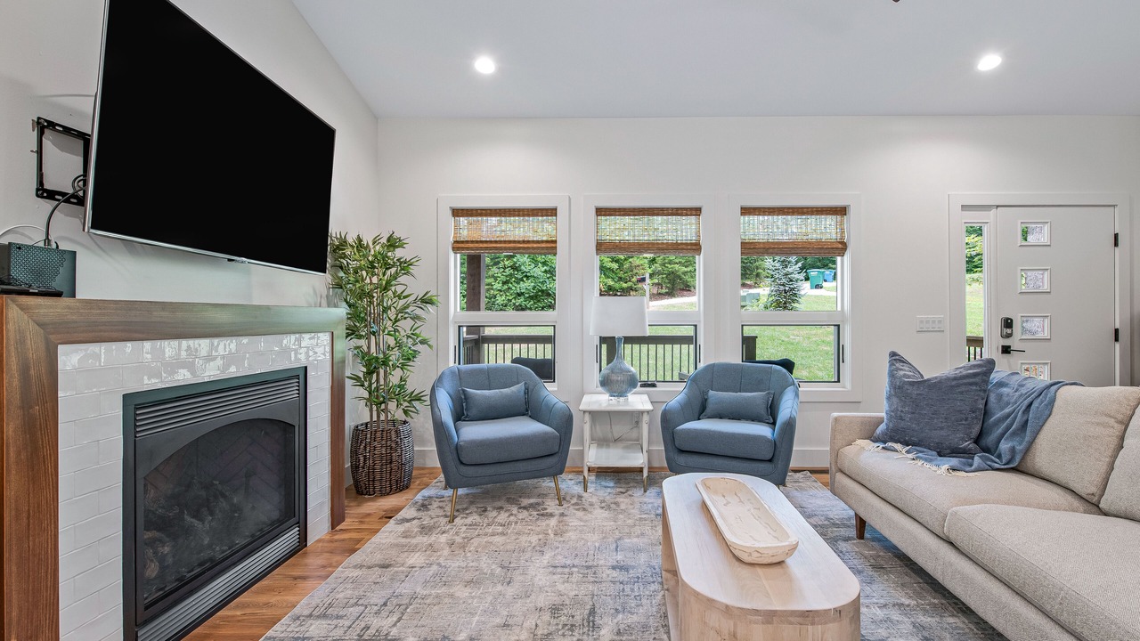 Photo of Livingroom in Asheville