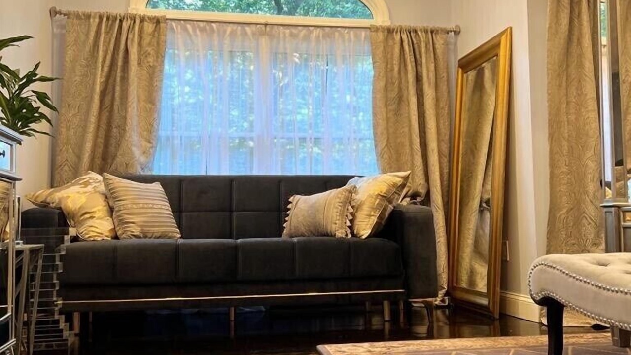 Photo of Livingroom in Mahwah