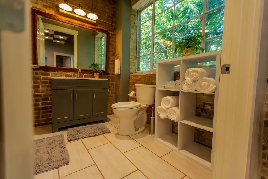 Photo of Bathroom in Laurel