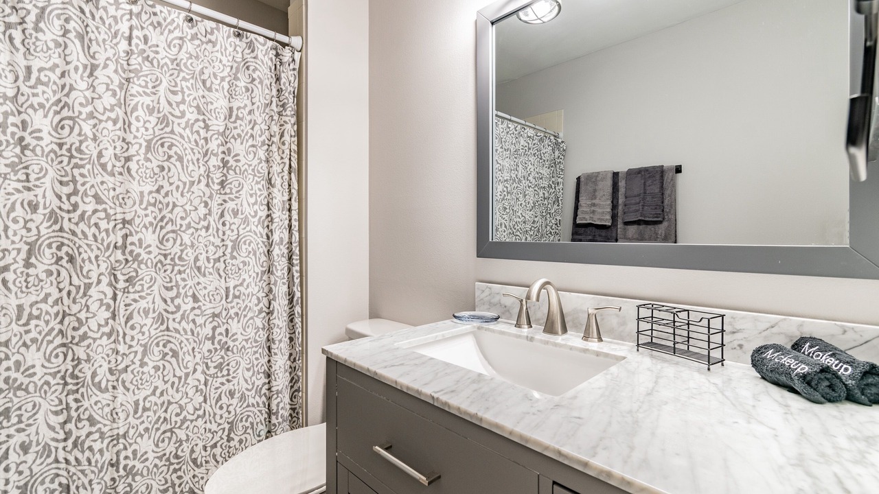 Photo of Bathroom in Lutz