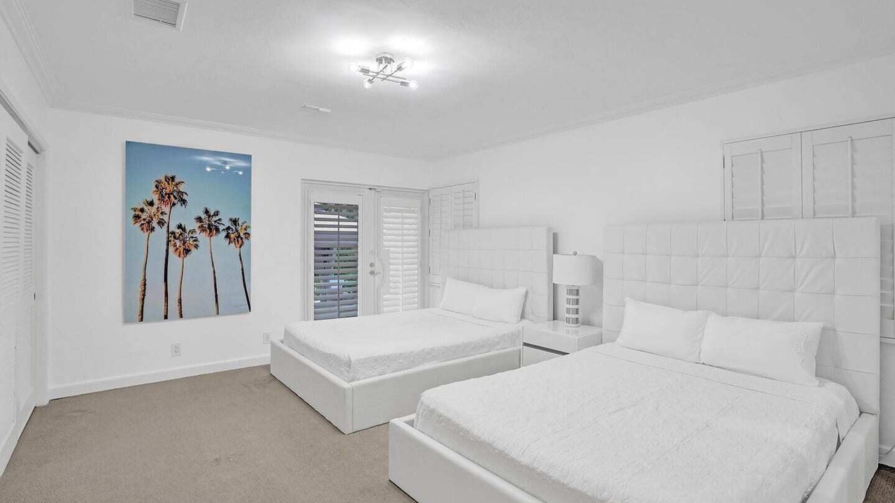 Photo of Bedroom in Coral Ridge
