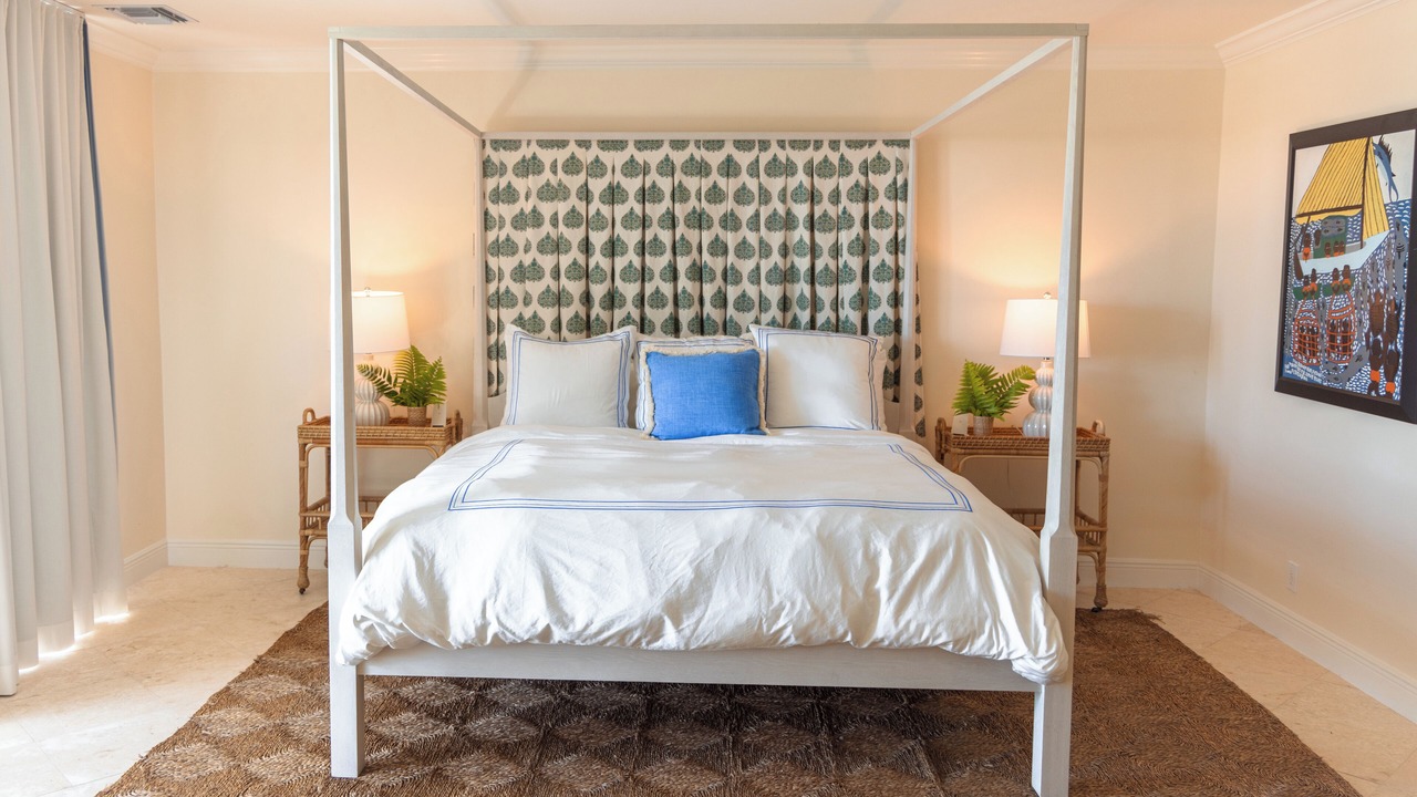 Photo of Bedroom in Dunmore Town
