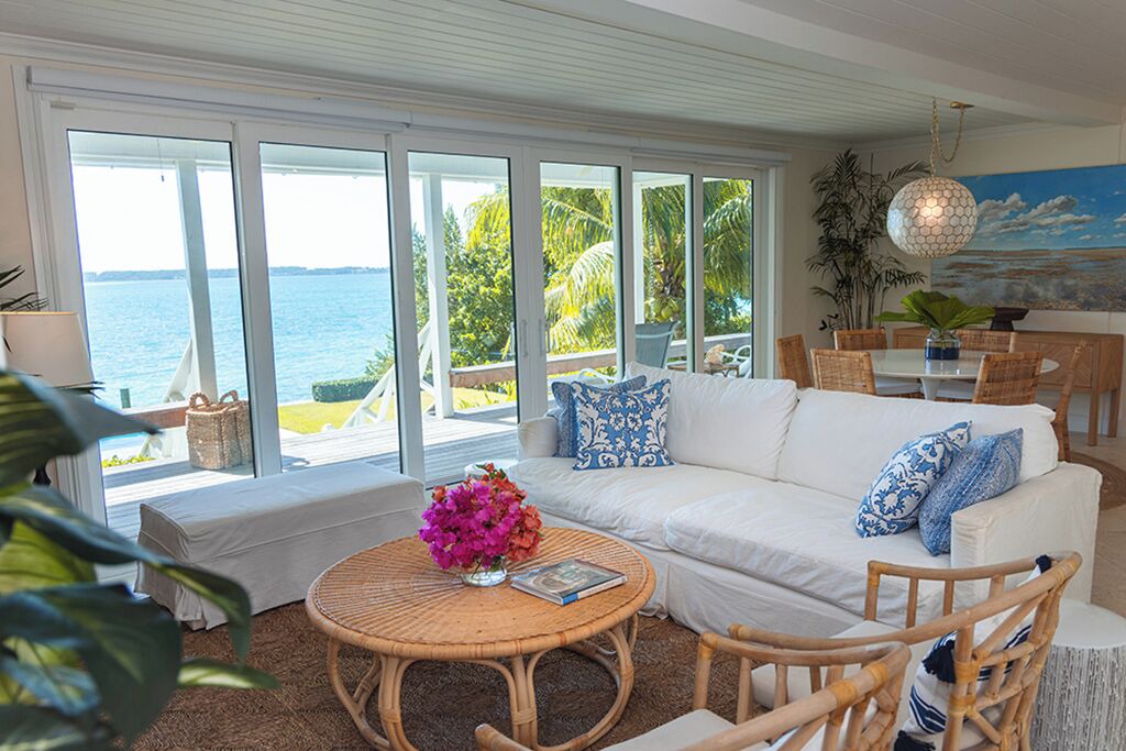 Photo of Livingroom in Dunmore Town