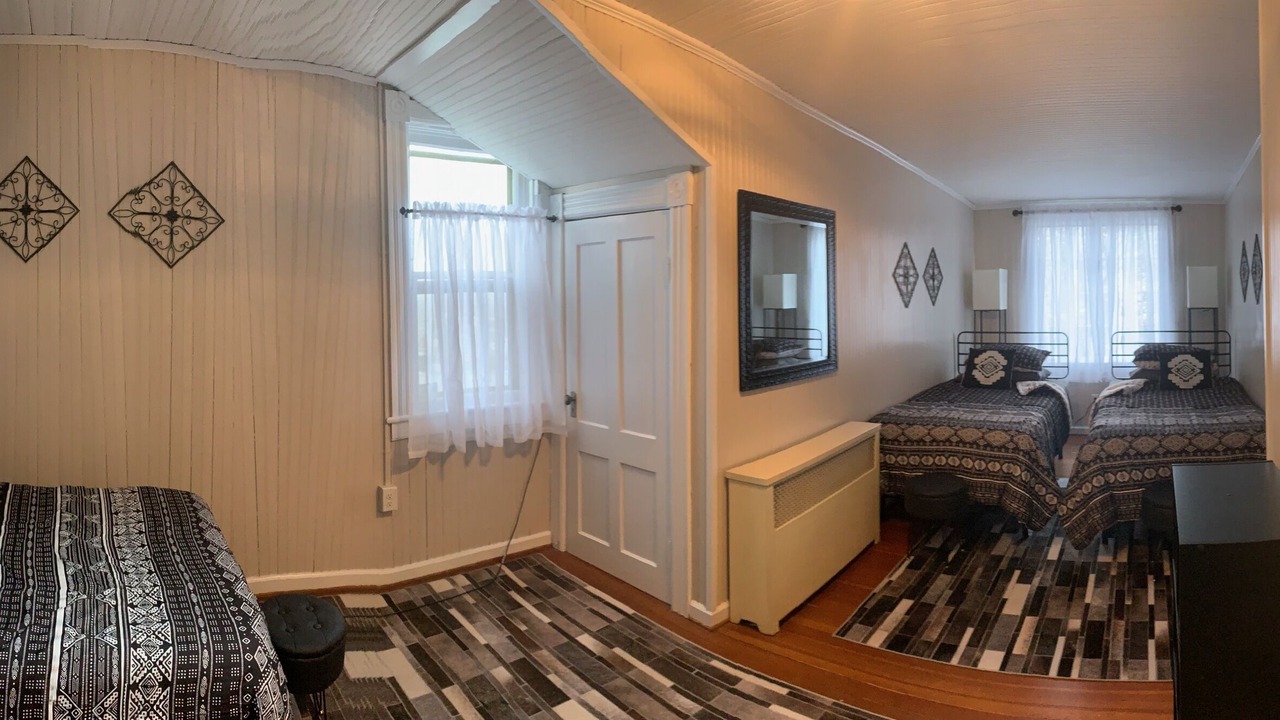 Photo of Bedroom in South Main Street
