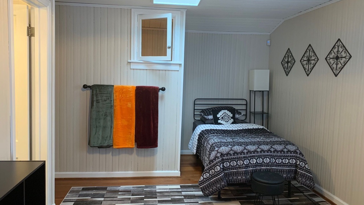Photo of Bedroom in South Main Street