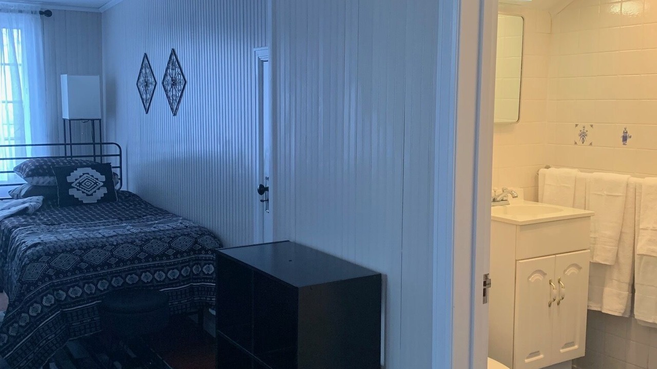 Photo of Bedroom in South Main Street