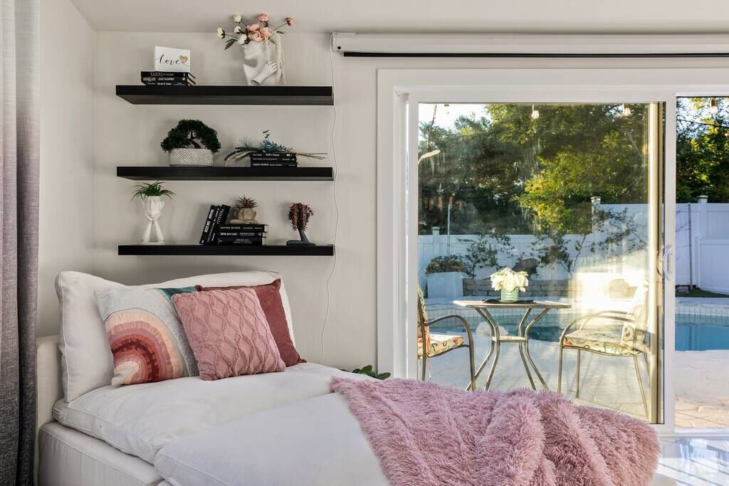Photo of Bedroom in Woodland Hills