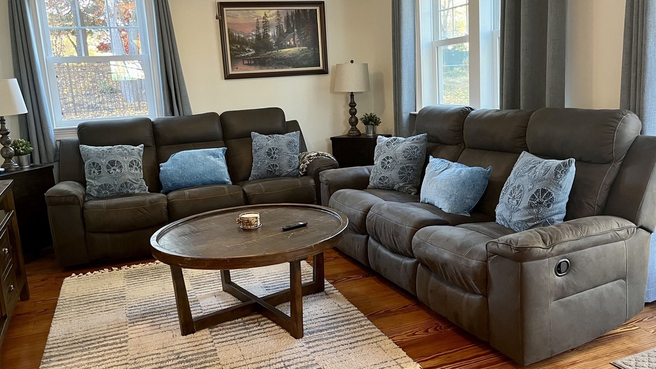 Photo of Livingroom in Goshen