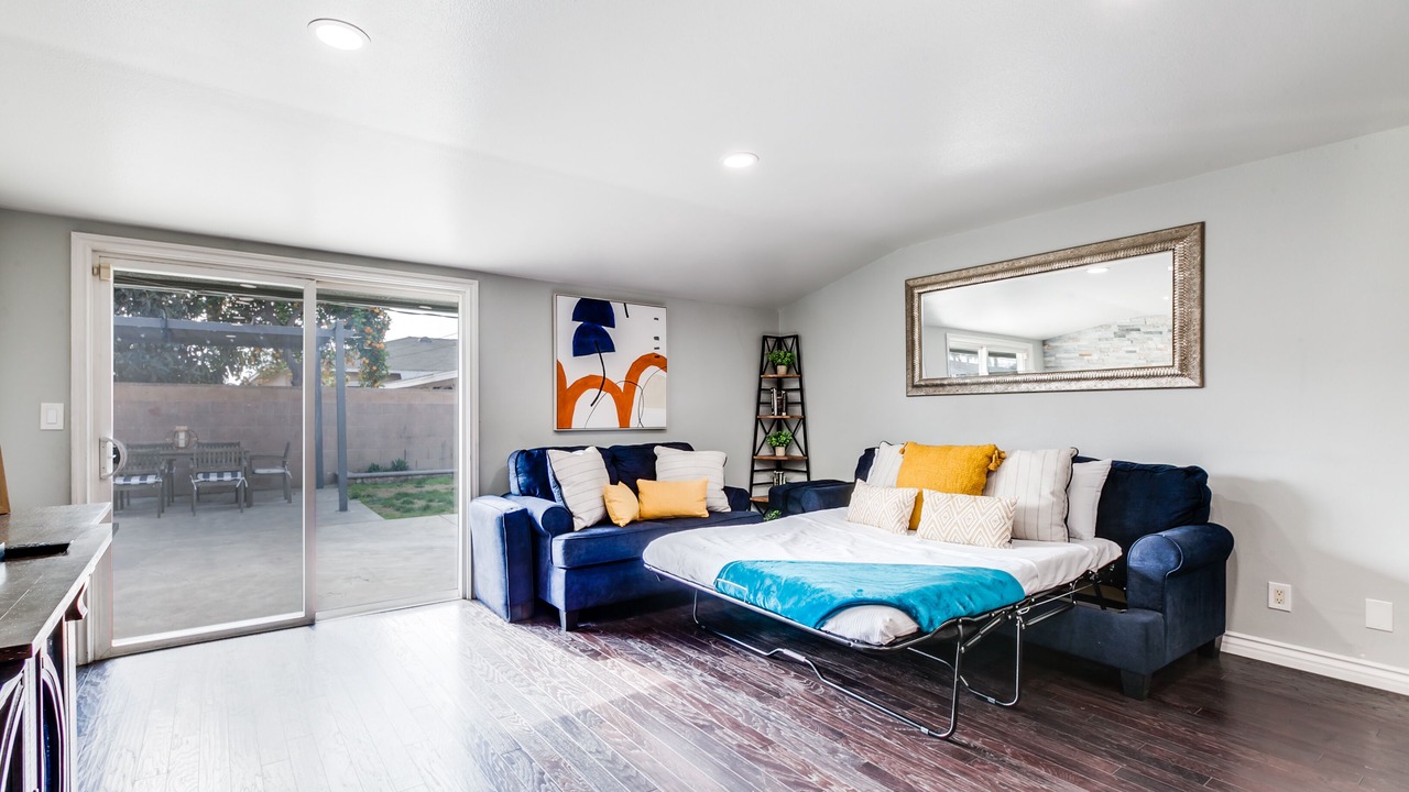 Photo of Livingroom in Norwalk