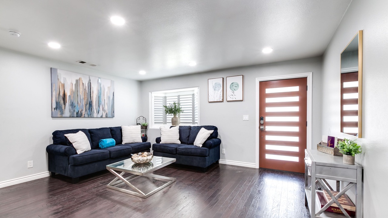 Photo of Livingroom in Norwalk