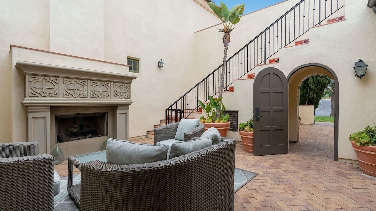 Photo of Livingroom in Rancho Palos Verdes