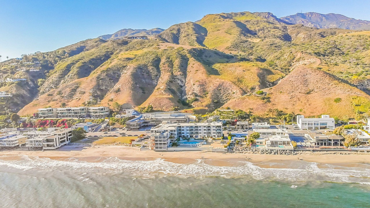 Photo of Others in Eastern Malibu