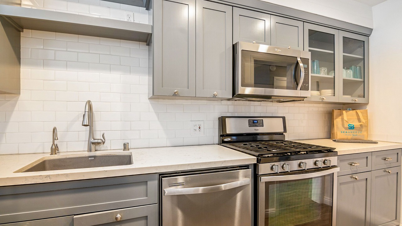 Photo of Kitchen in Eastern Malibu