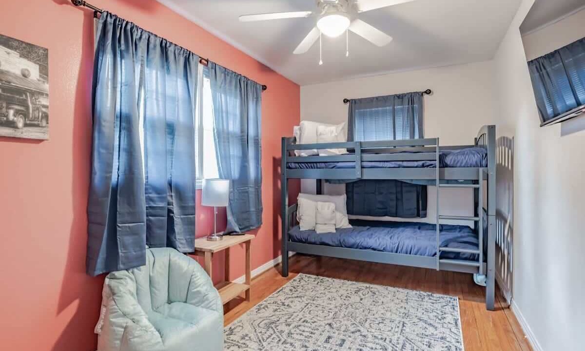 Photo of Bedroom in Mobile
