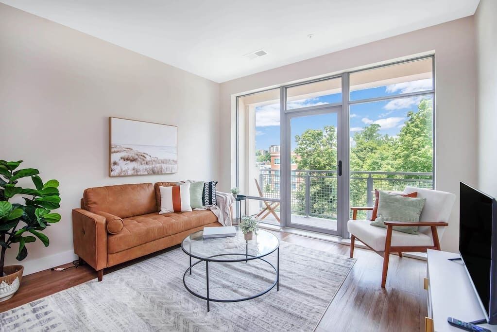 Photo of Livingroom in Downtown