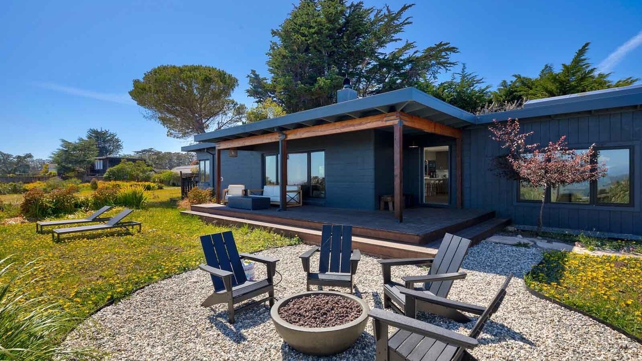 Photo of Patio Balcony in Bolinas
