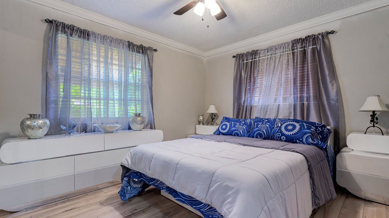 Photo of Bedroom in Lauderhill