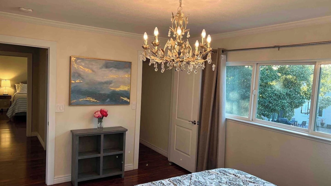 Photo of Bedroom in Adel