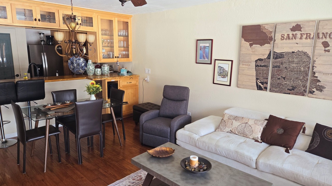 Photo of Livingroom in Tahoe Keys