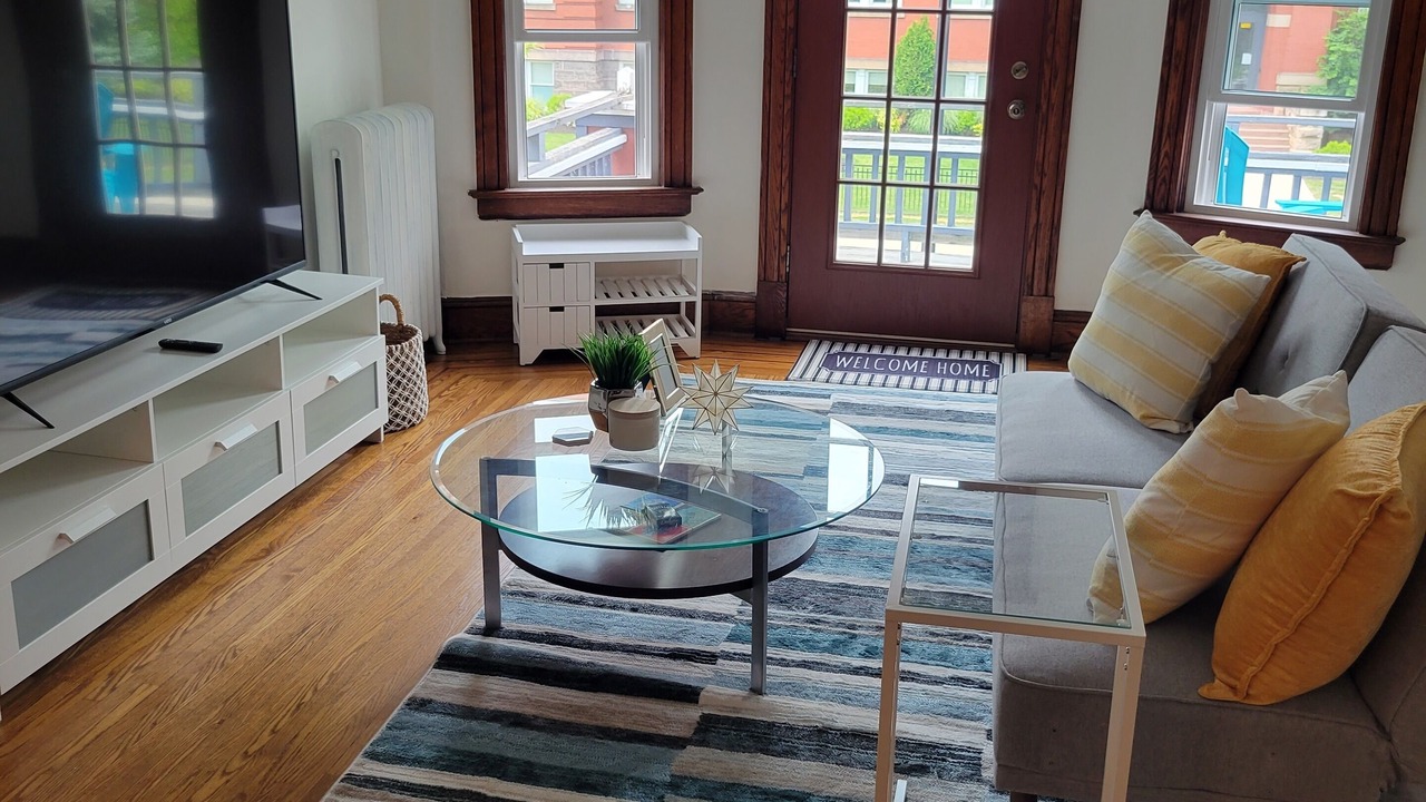 Photo of Livingroom in North Buffalo