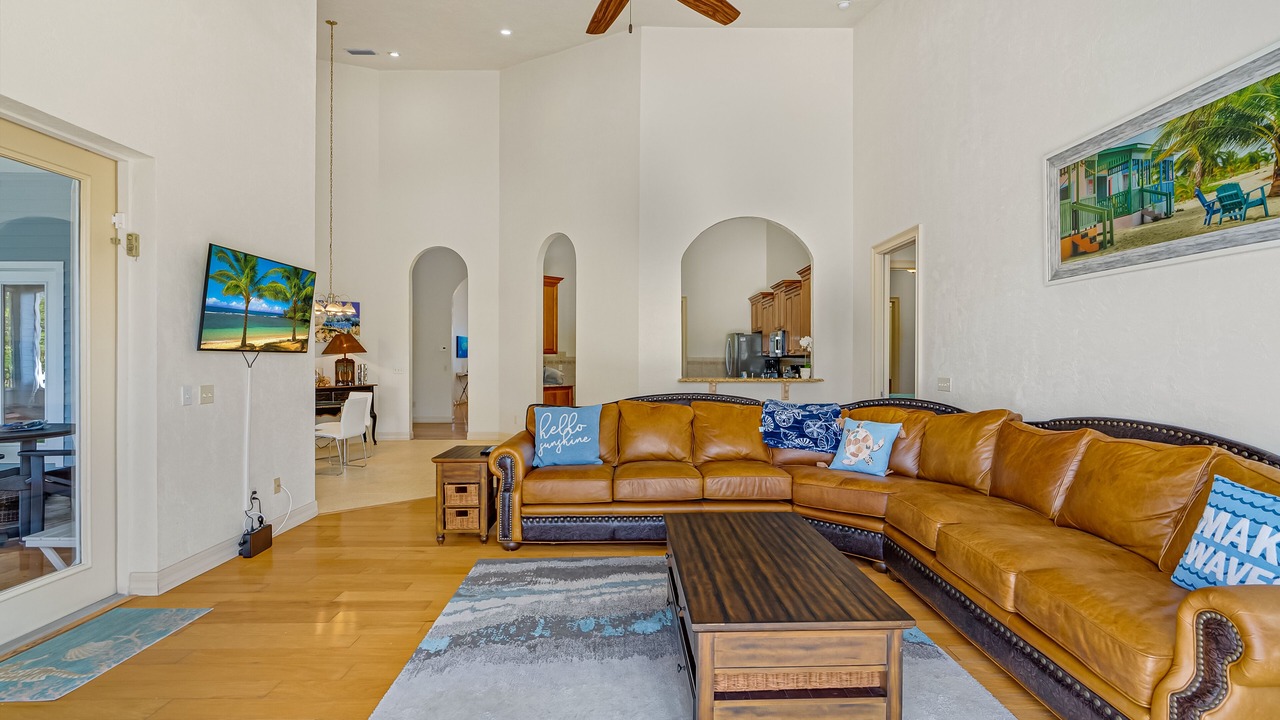 Photo of Livingroom in Fort Pierce Shores