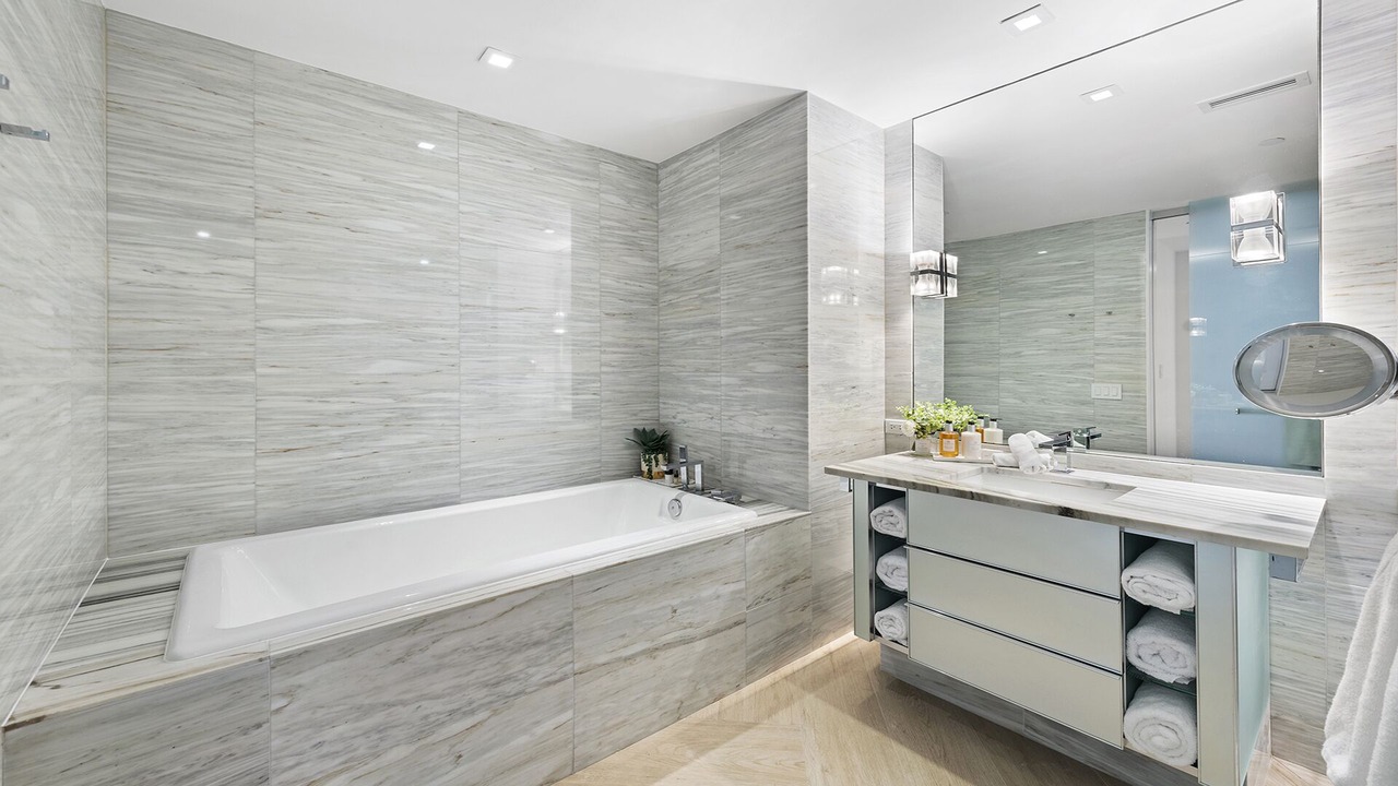Photo of Bathroom in City Center