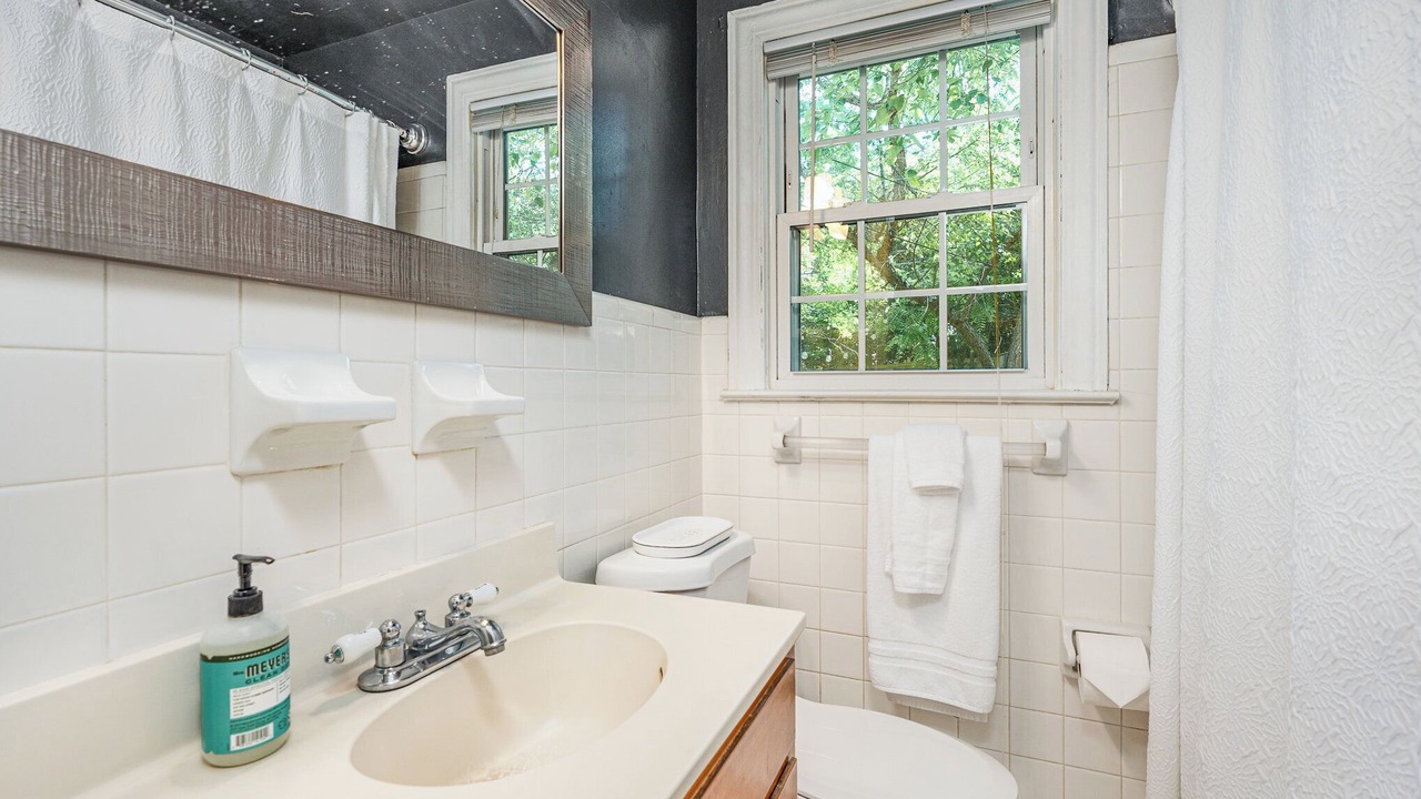 Photo of Bathroom in Chantilly