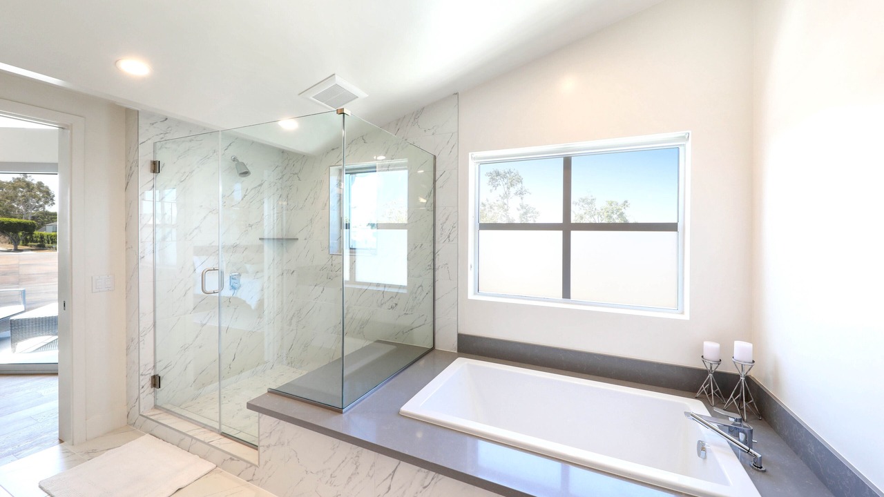 Photo of Bathroom in Corona del Mar