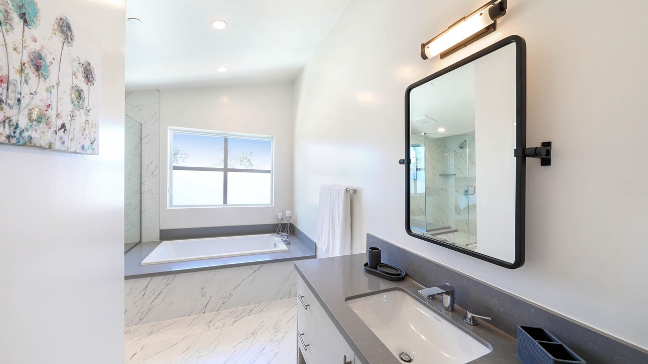Photo of Bathroom in Corona del Mar