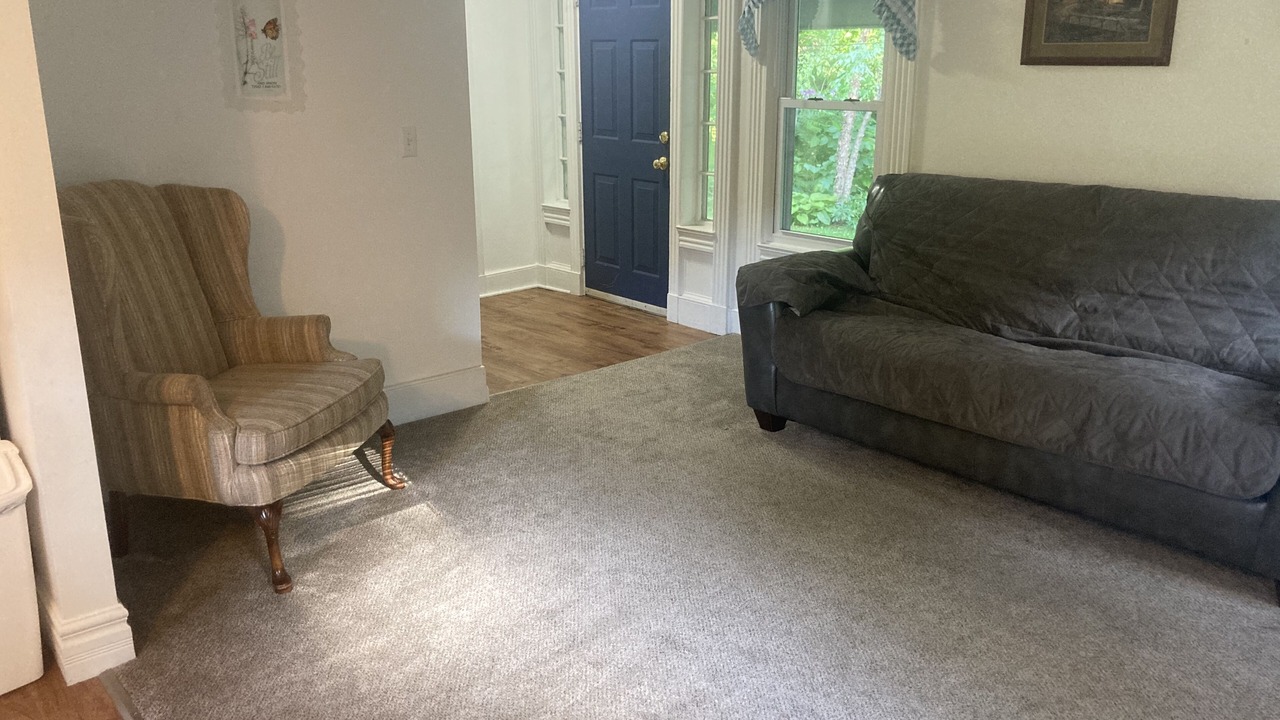 Photo of Livingroom in Newark
