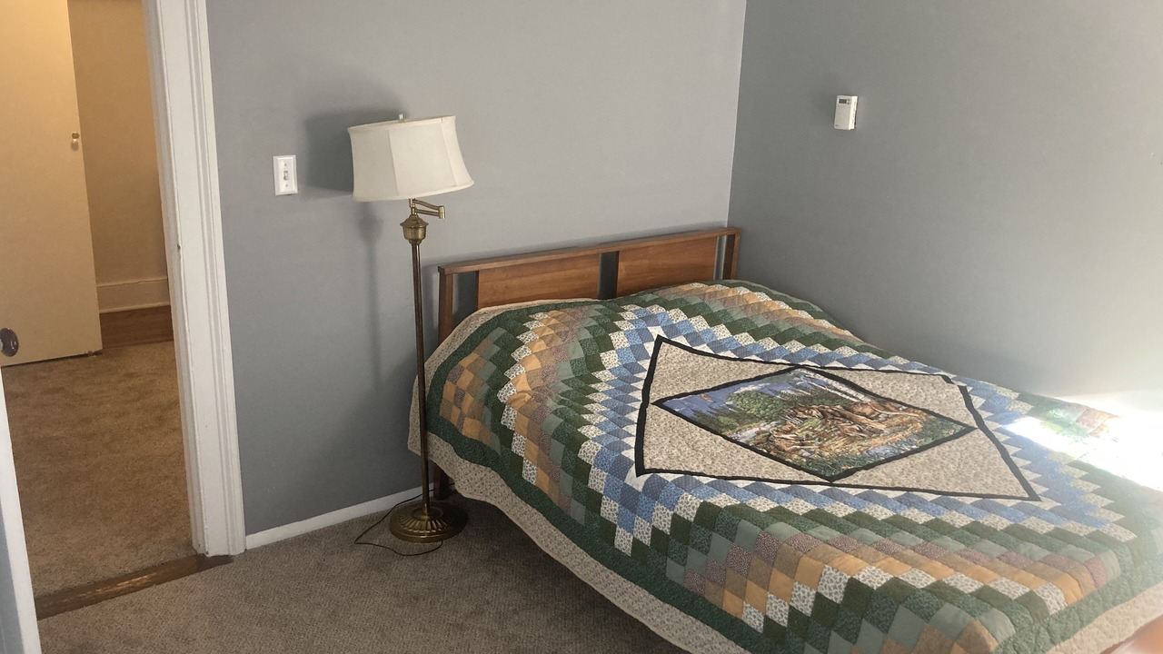 Photo of Bedroom in Newark