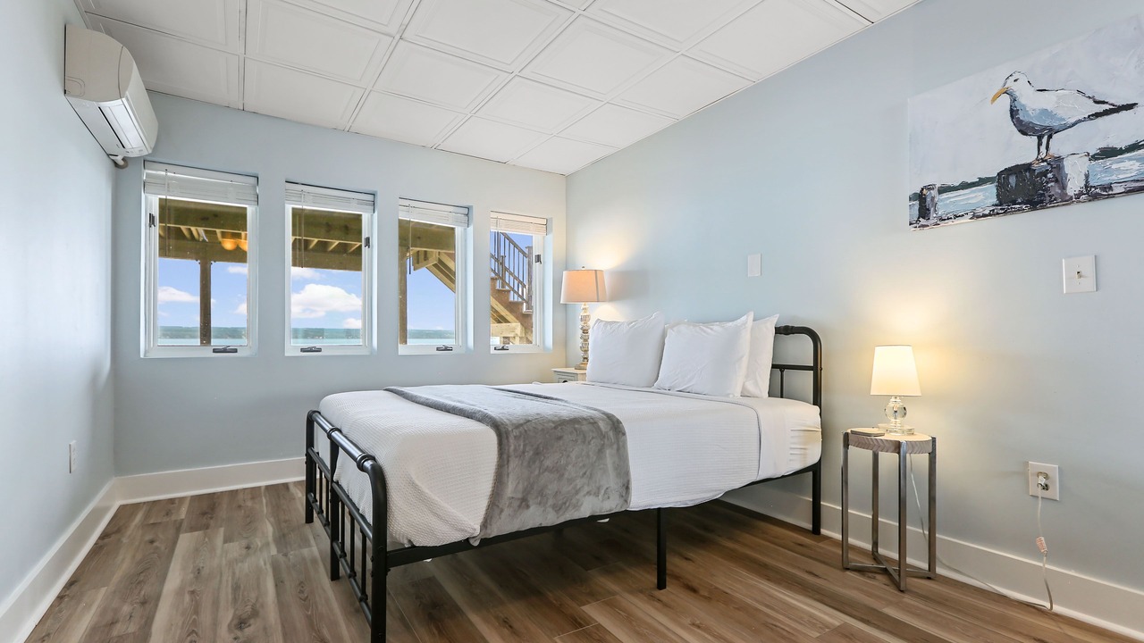 Photo of Bedroom in Romulus