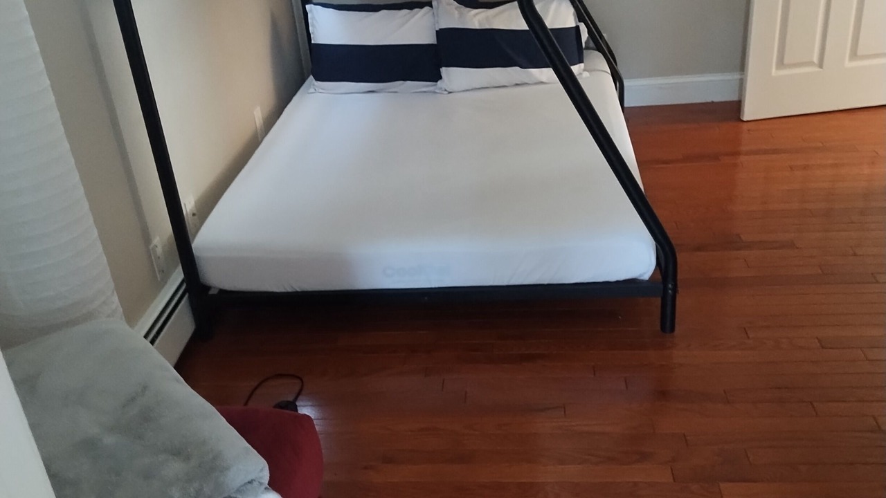 Photo of Bedroom in Cove - East Side - Shippan