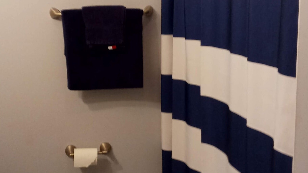 Photo of Bathroom in Cove - East Side - Shippan