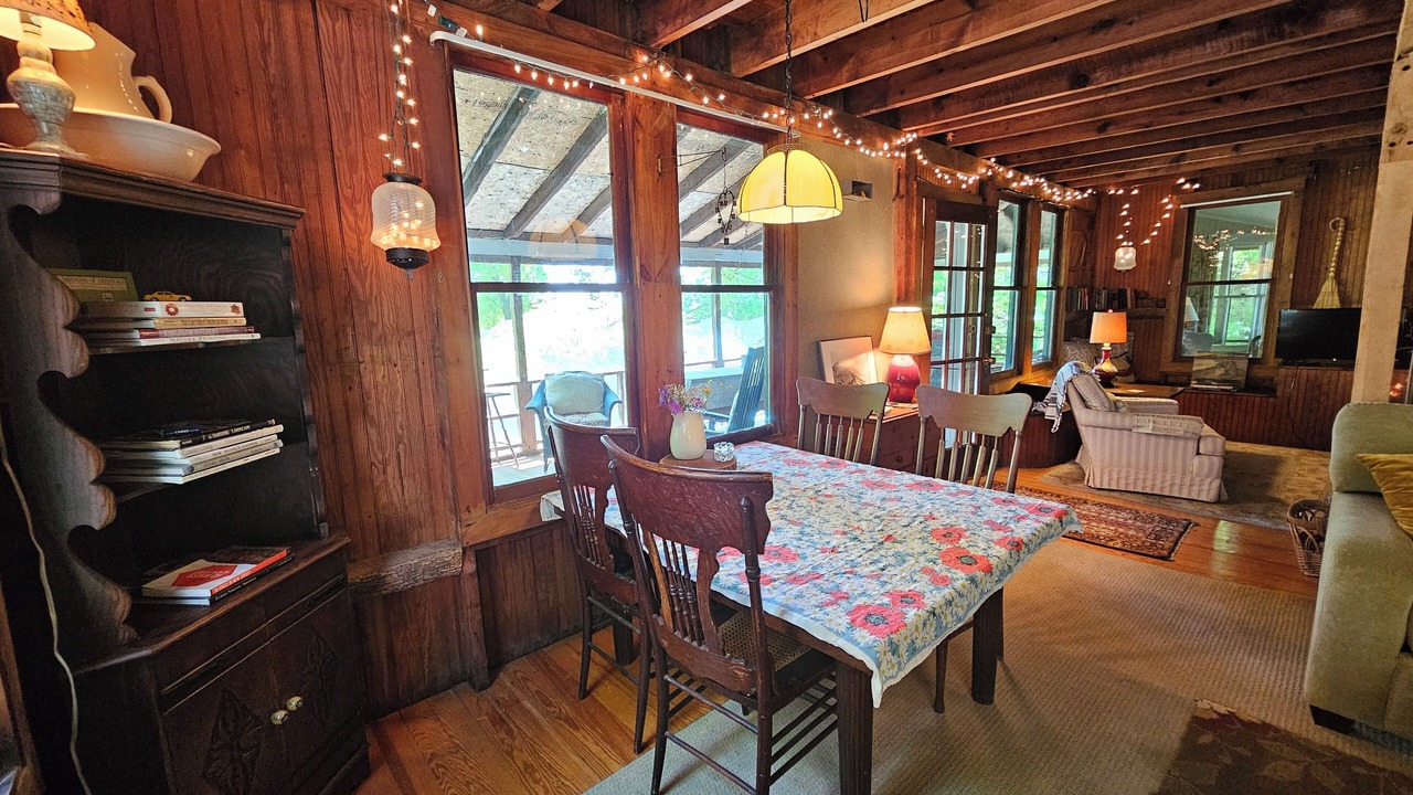 Photo of Livingroom in Frankford