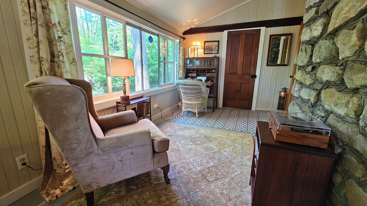 Photo of Livingroom in Frankford