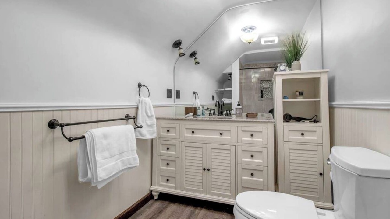 Photo of Bathroom in Orchard Park