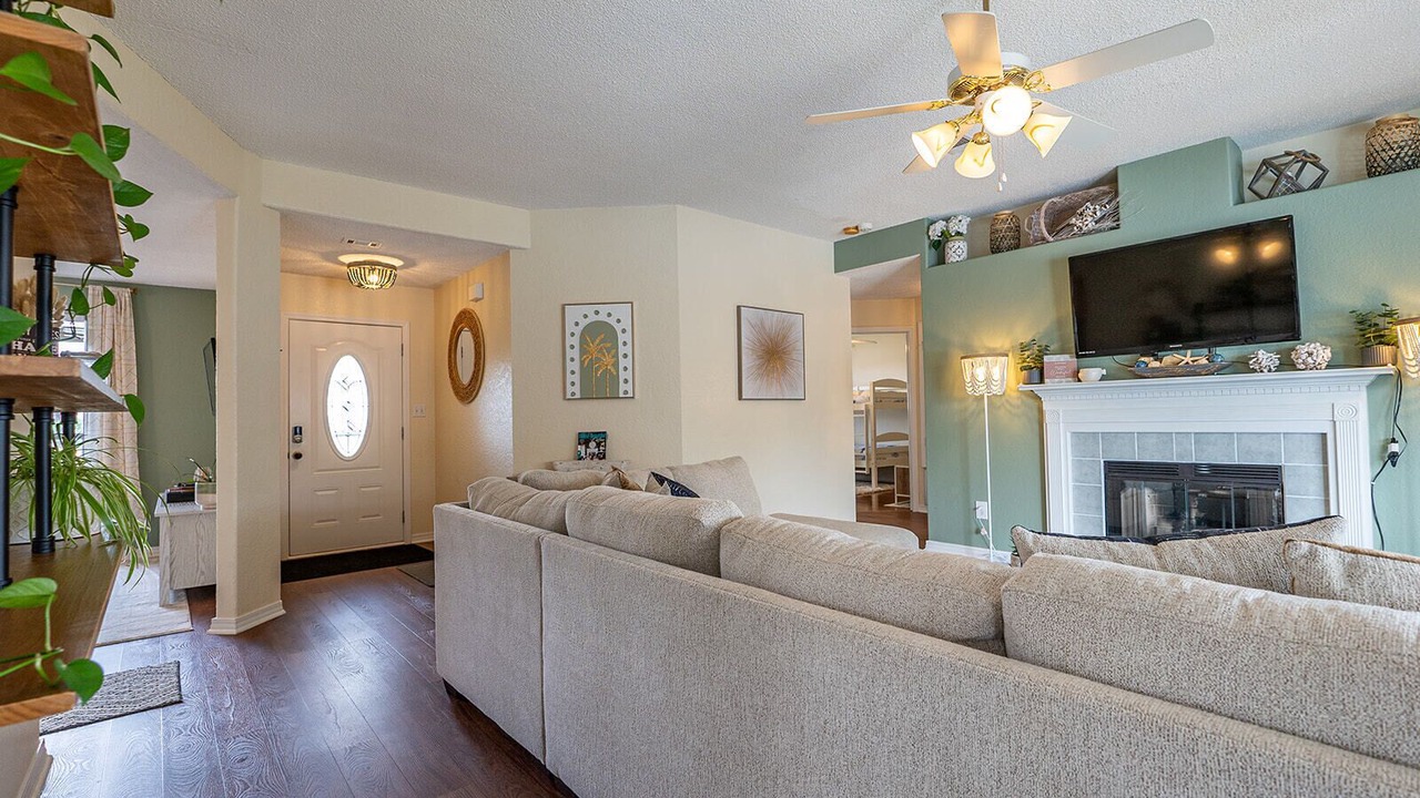Photo of Livingroom in Pensacola
