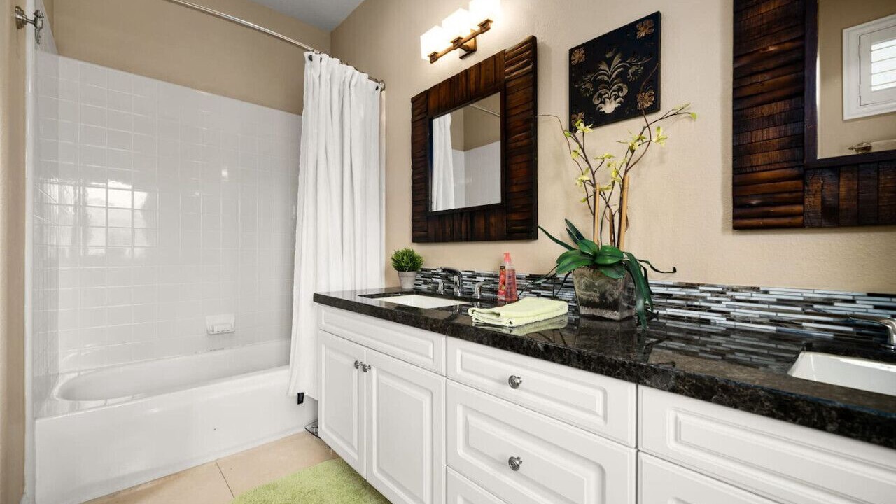 Photo of Bathroom in Huntington Beach