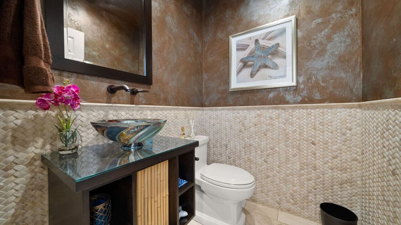 Photo of Bathroom in Huntington Beach