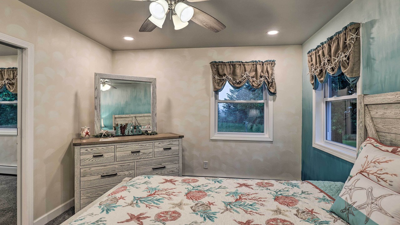 Photo of Bedroom in Seneca Falls