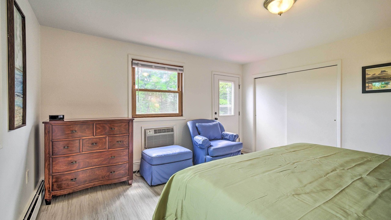 Photo of Bedroom in Montour Falls