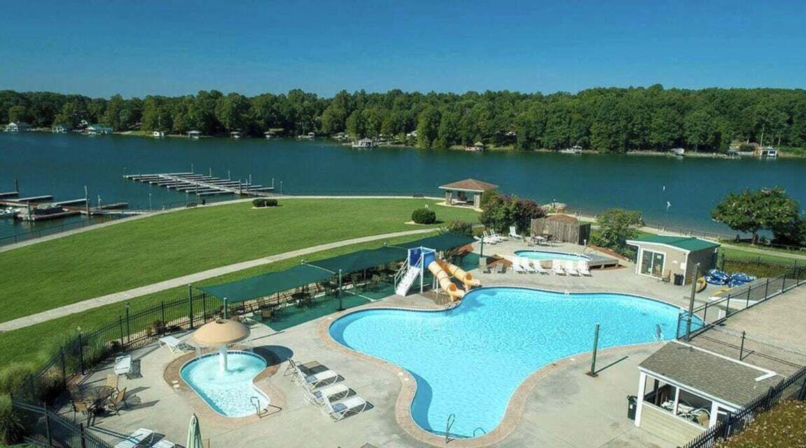 Photo of Outdoor in Smith Mountain Lake