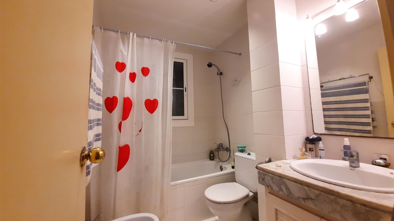 Photo of Bathroom in Creixell