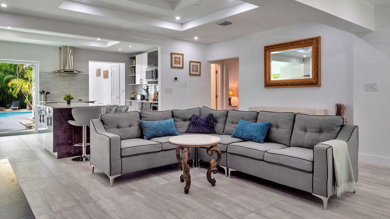 Photo of Livingroom in Downtown Hollywood
