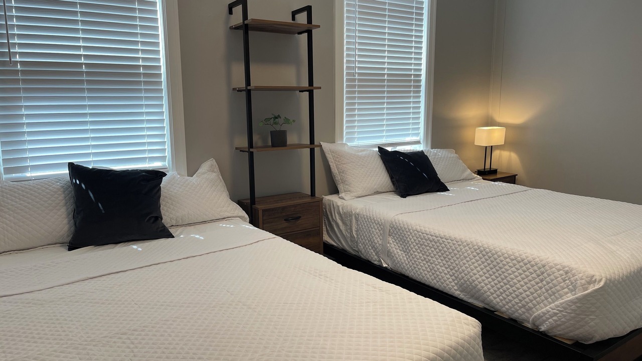 Photo of Bedroom in Downtown Niagara Falls