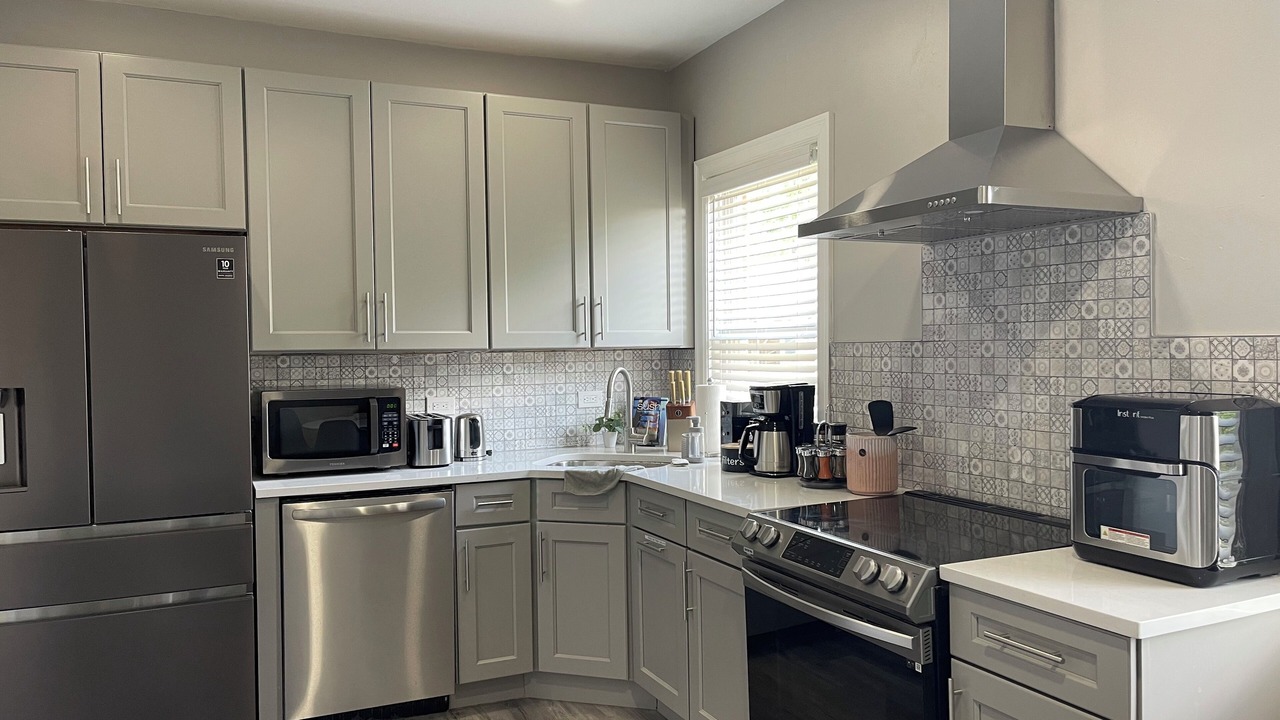 Photo of Kitchen in Downtown Niagara Falls