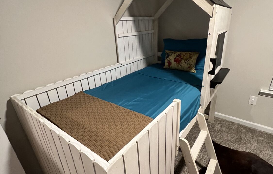Photo of Bedroom in Gulf Hills