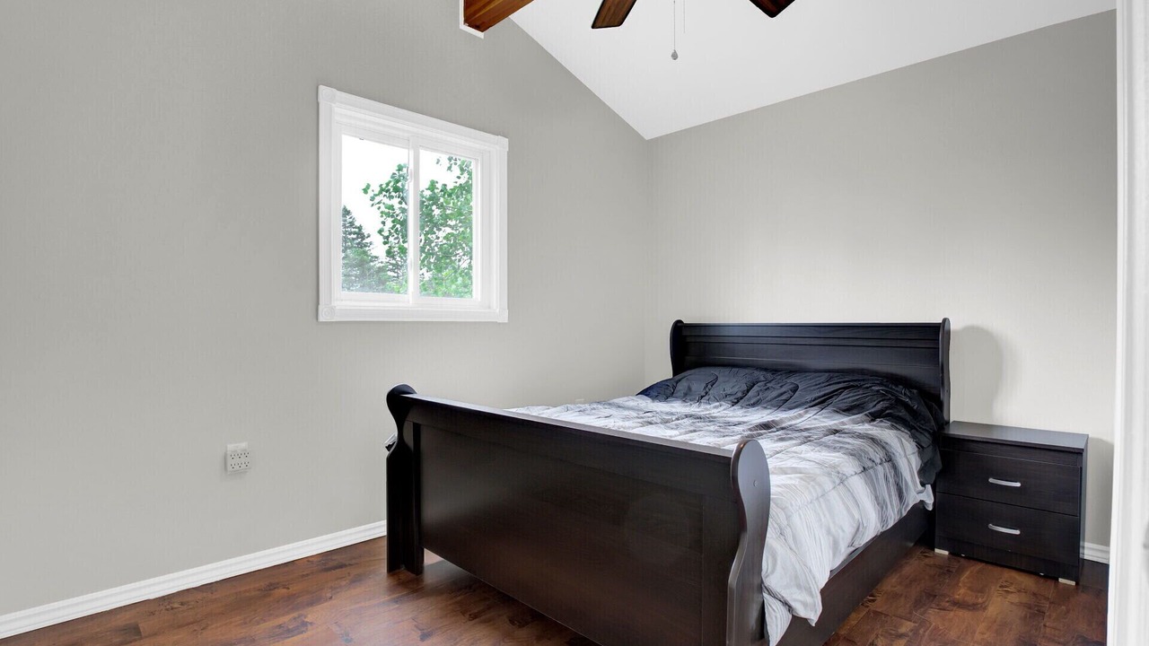 Photo of Bedroom in Amaranth