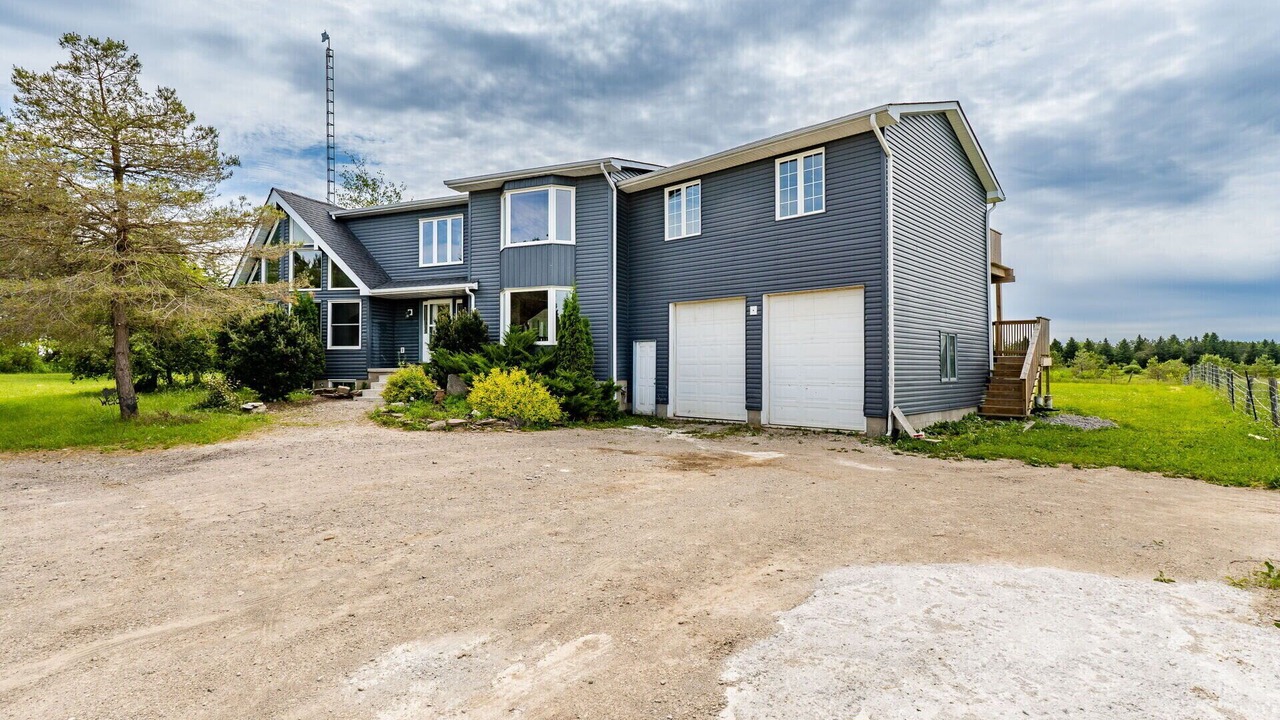 Photo of Outdoor in Amaranth
